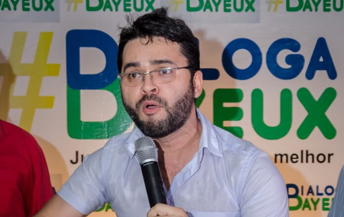 Flagrante preparado: Juiz anula provas e absolve ex-prefeito de Bayeux de acusação de corrupção ativa