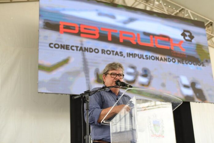 João e ministro de Lula inauguram truck center e anunciam mais investimentos no Porto de Cabedelo