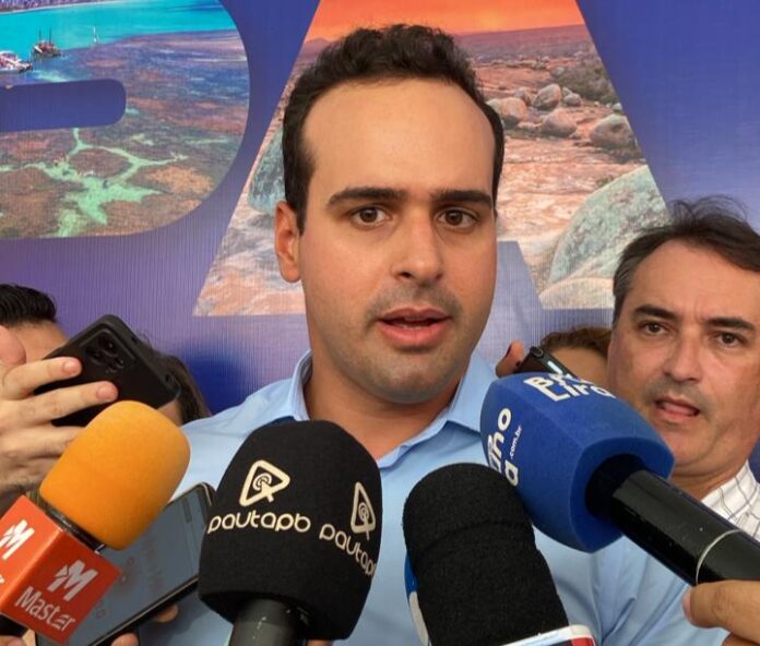 Lucas cita nomes e afirma que os Ribeiros anunciarão uma pré-candidatura em CG; assista