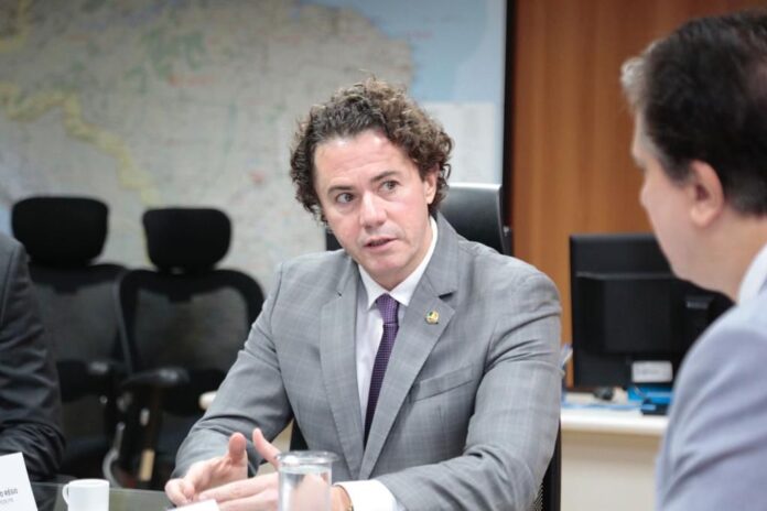 MaisPB • Veneziano destaca a importância de seleção para médicos que irão atuar no Hospital de Amor