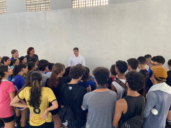 PMJP realiza entrega de materiais esportivos para alunos do ‘Campeões do Amanhã’
