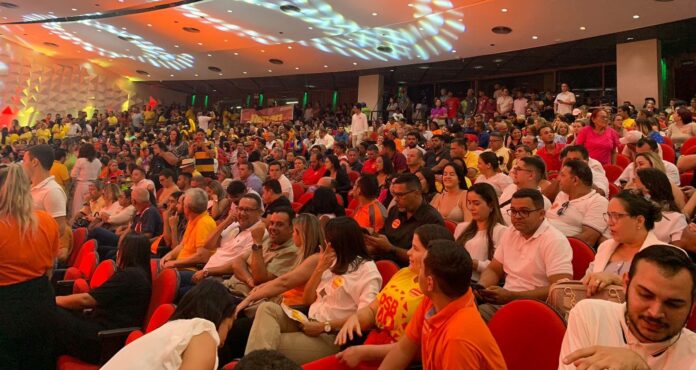 Assista: veja como foi a plenária do PSB em Campina Grande, com João e Jhony