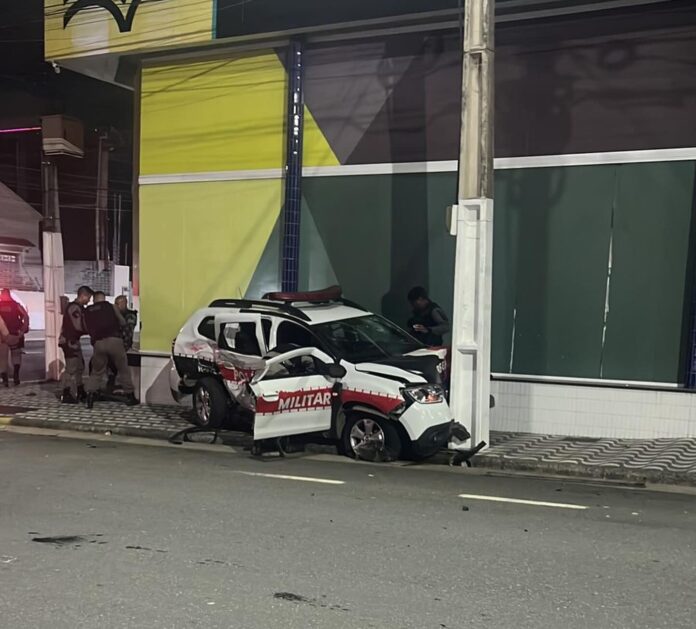 MaisPB • Colisão entre viaturas da PM deixa policiais feridos em Campina Grande