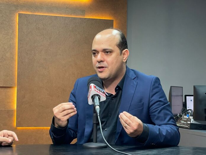 MaisPB • Ribeiro insinua que Romero Rodrigues tenta se 