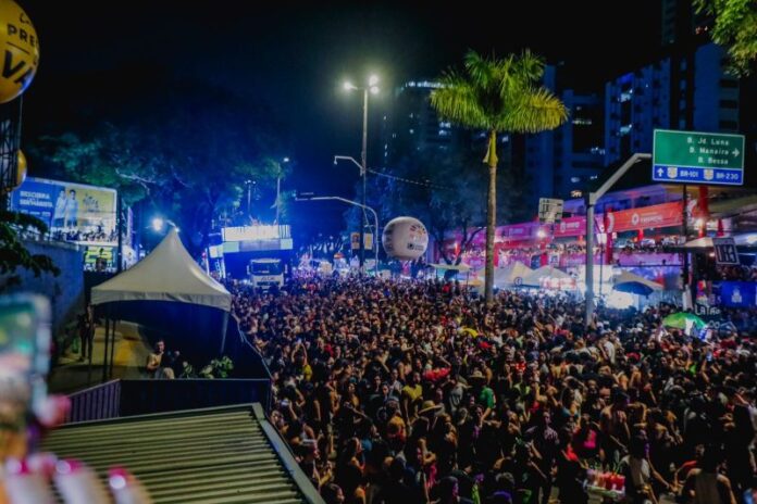 Muriçocas do Miramar desfilam nesta Quarta-feira de Fogo