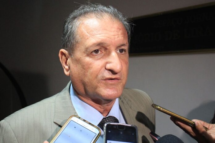 Pai do vice prefeito de JP, Hervázio diz que grupo não teme Sérgio Queiroz na disputa: 
