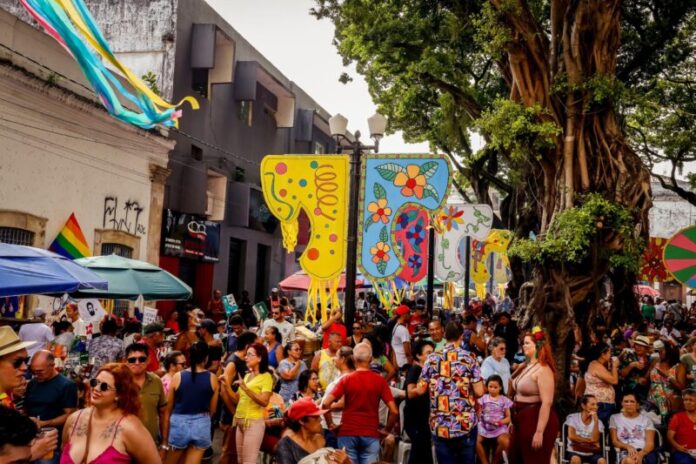 Procon-JP dá dicas aos foliões que vão viajar e aos que vão brincar o Carnaval