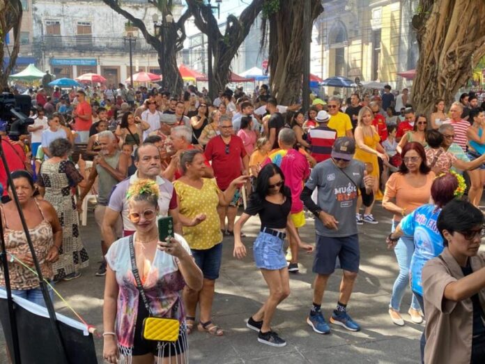 Sabadinho Bom deste fim de semana tem chorinho e marchinhas de Carnaval