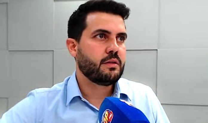VÍDEO: Deputado revela 'compromisso' de Cícero para o Republicanos; entenda