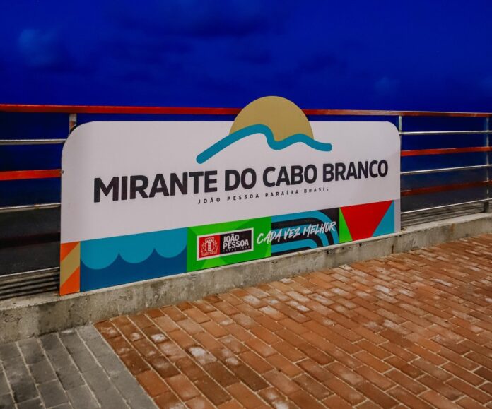 Cícero Lucena entrega Mirante do Cabo Branco e destaca fortalecimento do Turismo
