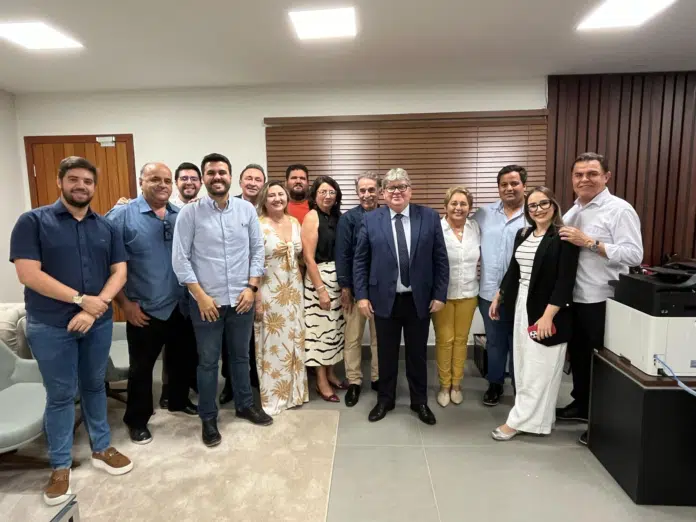 João Azevêdo promove a união da situação e oposição em Uiraúna – Politica & ETC