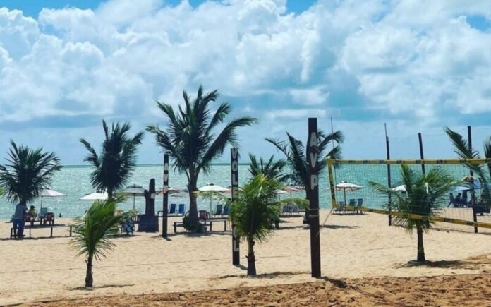 Litoral da Paraíba tem 20 trechos de praia impróprios ao banho neste fim de semana