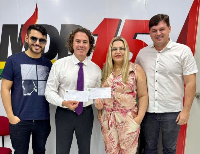 Veneziano filia Rubia Matuto ao MDB e partido terá candidatura em Princesa Isabel