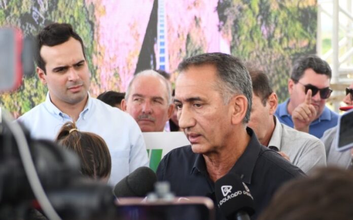 ALPB acompanha visita do ministro Waldez Góes à obras da adutora do Pajeú