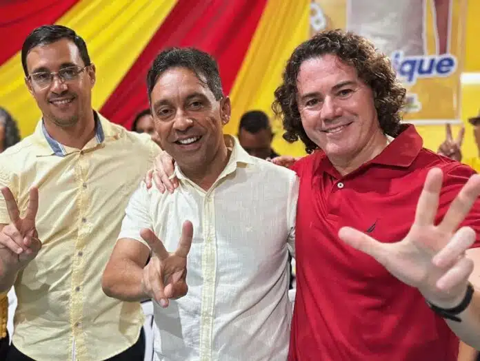 Em Areial, Veneziano participa de ato que sela união entre MDB e PSDB para chapa de Prefeito e Vice nas eleições deste ano