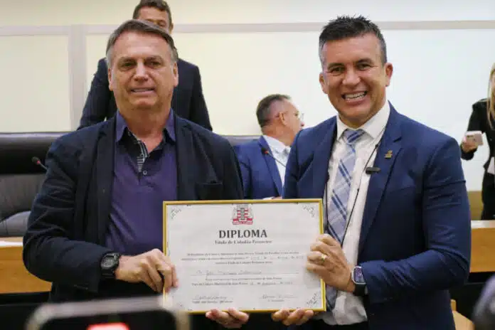 Ex-presidente Jair Bolsonaro recebe o Título de Cidadão Pessoense e Paraibano