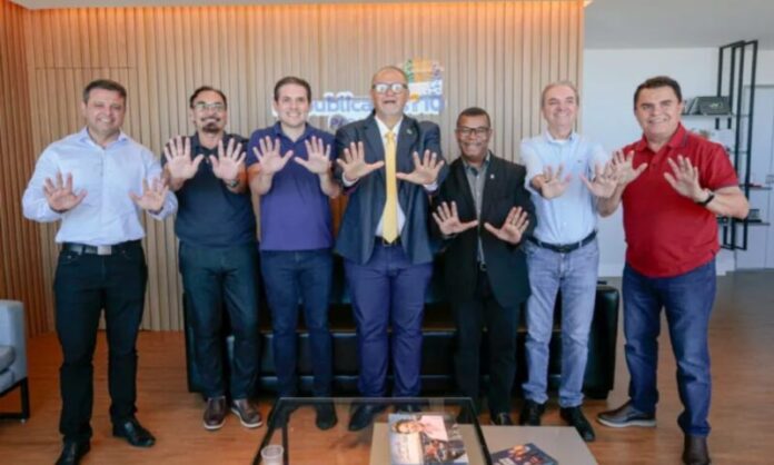 Marcílio do HBE e Toinho Pé de Aço se filiam ao Republicanos que forma a maior bancada na CMJP