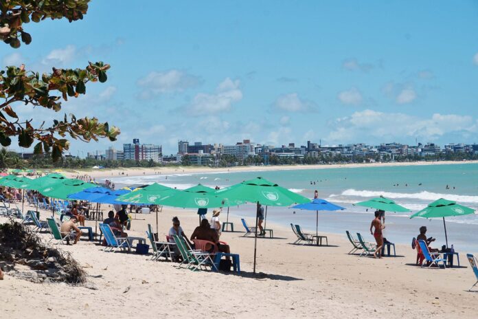 Paraíba tem 36 praias ou trechos impróprios para o banho neste final de semana; CONFIRA