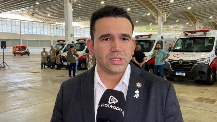 Secretário da Saúde, Jhony Bezerra aparece em 3º lugar na disputa para Pefeitura de Campina Grande