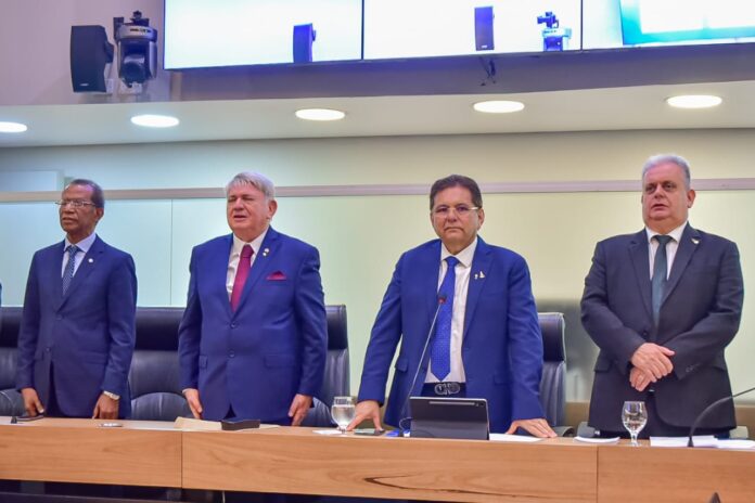 ALPB concede medalha Epitácio Pessoa ao desembargador Romero Marcelo