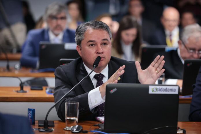 Efraim defende castração química voluntária em estupradores