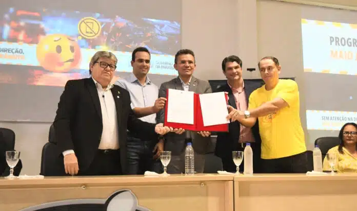 João Azevêdo destaca conscientização e rigor nas fiscalizações para um trânsito seguro na abertura do Maio Amarelo