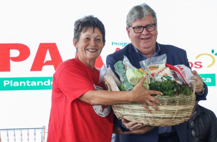 João Azevêdo anuncia mais R$ 5 milhões e dobra os investimentos do Programa de Aquisição de Alimentos 2024 na Paraíba