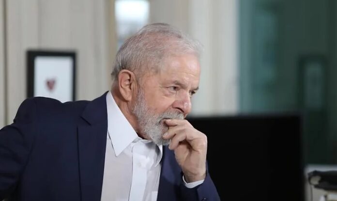 Lula sanciona taxação de compras internacionais de até US$ 50 e incentivo a veículos sustentáveis