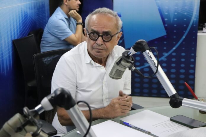 “Ele quer aparecer”, diz Cícero sobre provocação de Ricardo para ver quem calçou mais ruas na capital