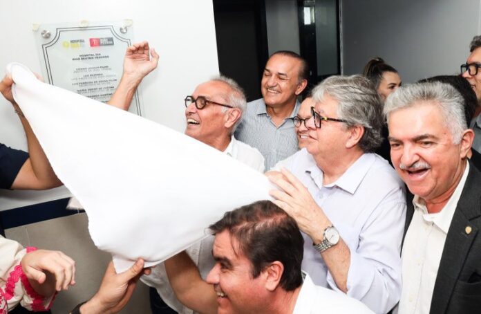 João Azevêdo prestigia inauguração do Hospital da Prefeitura de João Pessoa