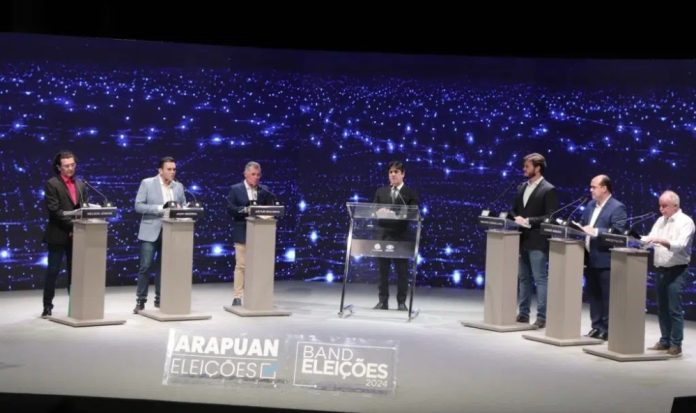 Ataques pesados dos candidatos de oposição em debate levam Bruno a definir novas estratégias