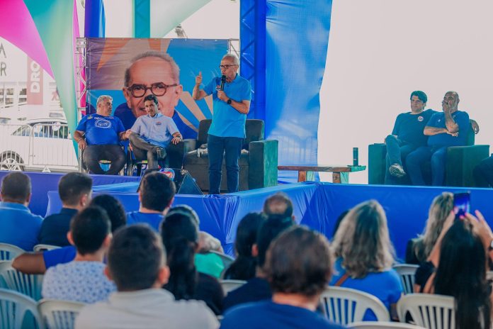 Cícero assume compromisso de construir o novo hospital veterinário