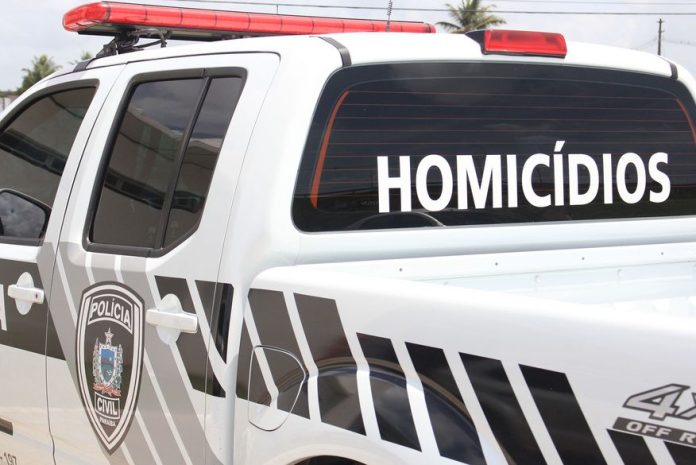 Corpo de homem apresentando sinais de tortura e marcas de tiro é enocntrado em Bayeux