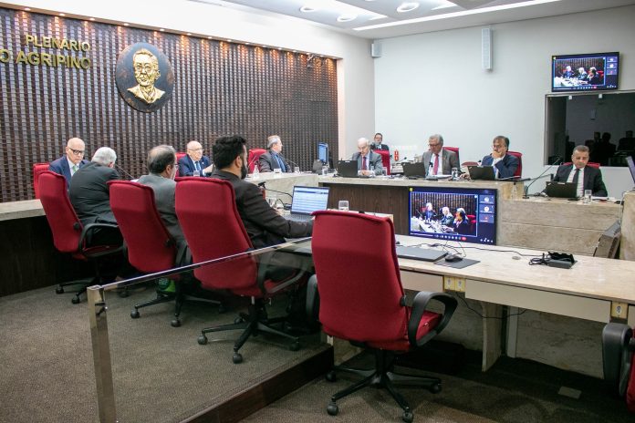 Duas Câmaras de vereadores e a secretaria de Administração de CG têm contas aprovadas