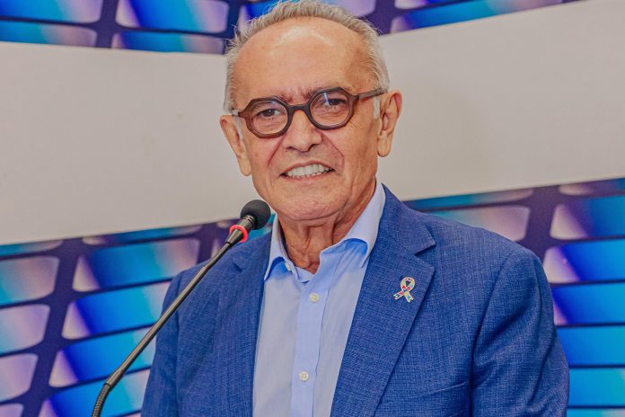 Em Debate, Cícero lança proposta de ampliar 4 mil vagas na rede municipal de ensino