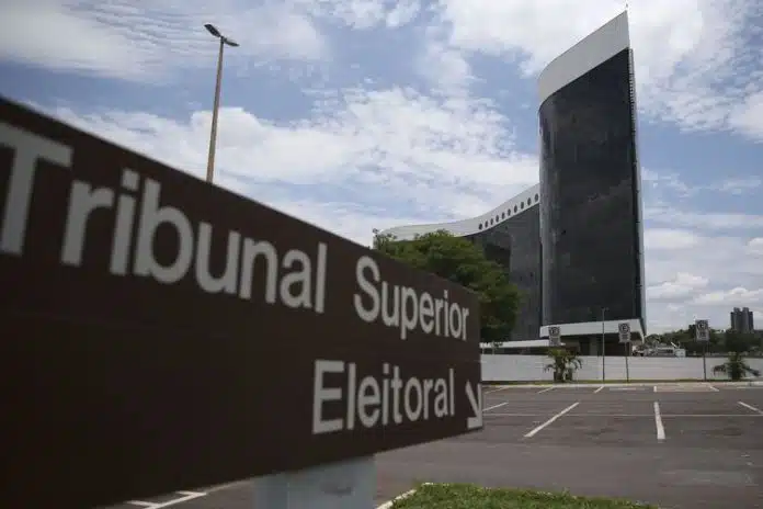 TSE lança canal para receber denúncias de desinformação nas eleições