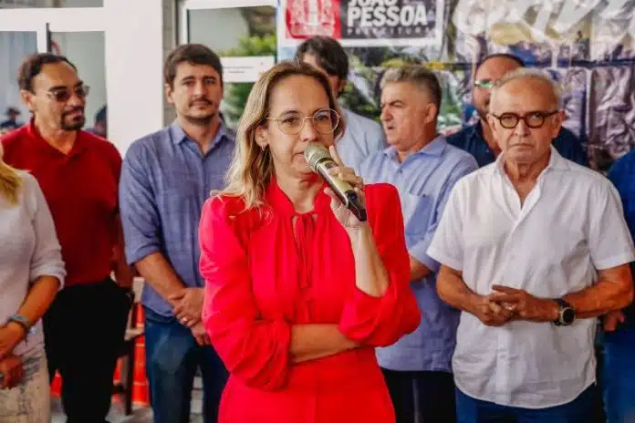 A pedido, três auxiliares se afastam dos seus cargos para se dedicarem à campanha de Cícero