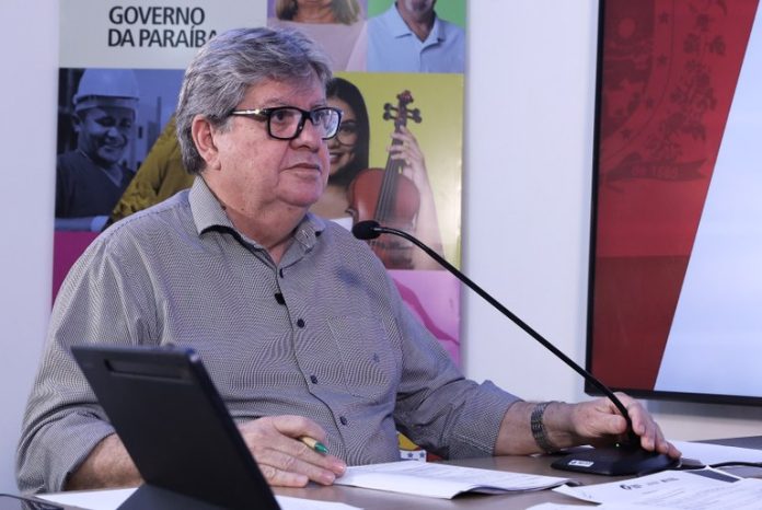 João Azevêdo rebate Jane Panta e diz não ter sido apoiado em Santa Rita nas eleições de 2022: “Fácil dizer que votou em mim”