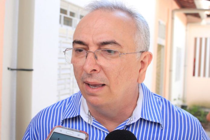 Nonato Bandeira destaca força e dinamismo de Jhony Bezerra em Campina Grande; ” ele superou todos os desafios”