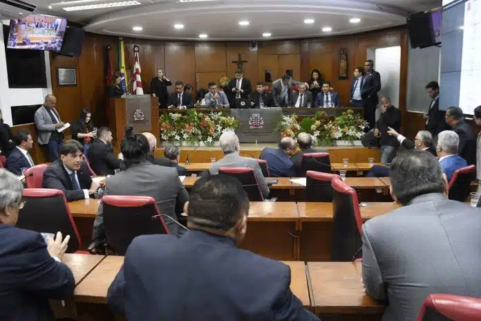 Câmara de João Pessoa aprova LOA 2025 com 355 emendas; veja o montante do orçamento previsto