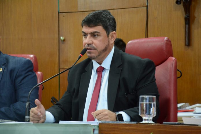 Plantonista, juíz decide barrar candidatura de Dinho à Presidência da CMJP