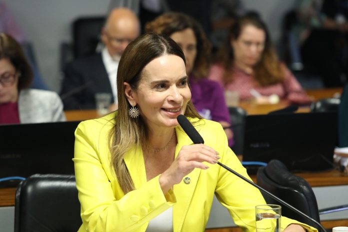 Senado aprova PL de Daniella Ribeiro que dá direito de acompanhante a gestantes