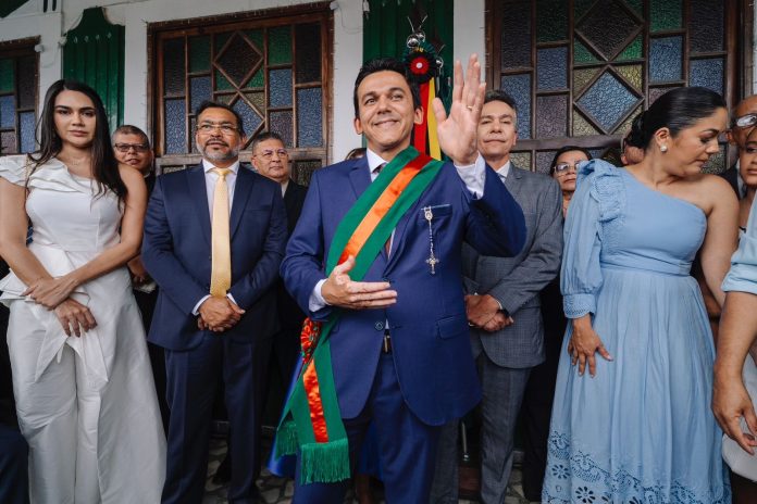 Jackson toma posse como prefeito de Santa Rita e reforça compromisso em prol do desenvolvimento da cidade