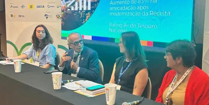 Cícero Lucena faz palestra durante encontro nacional de prefeitos e mostra iniciativas que fazem João Pessoa avançar