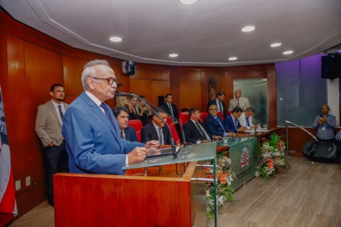 Prefeito Cícero leva mensagem do Executivo na abertura dos trabalhos da CMJP