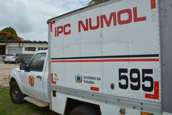 Corpo de homem é encontrado em área de mangue da Paraíba e polícia suspeita de execução
