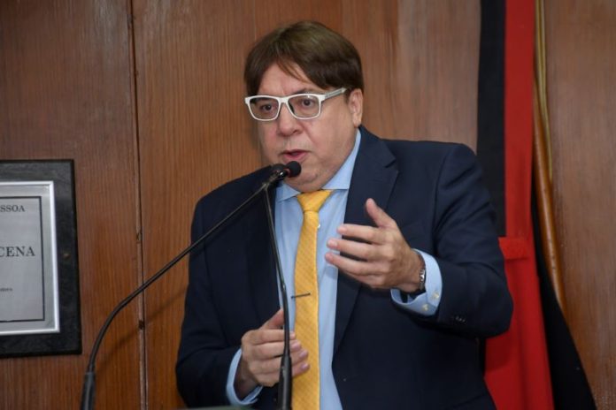 Descarte irregular de lixo é tema de pronunciamento na CMJP