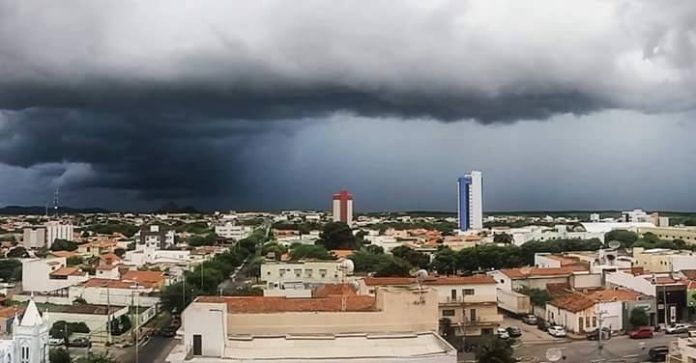 Inmet renova alerta de perigo potencial de chuvas para 29 cidades da Paraíba
