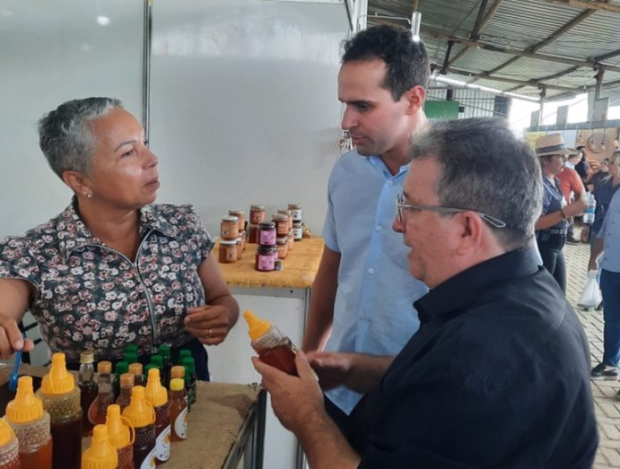 Vice-governador participa do Festival Zabé da Loca e ExpoSumé, no Cariri paraiban