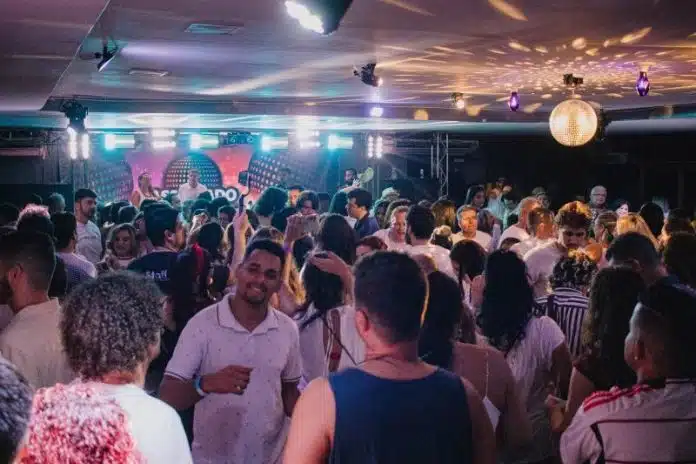 Assustado de Ruth Avelino: Uma Viagem aos Anos 70, 80 e 90